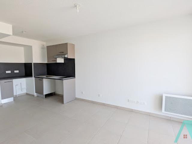 Location Appartement 2 pièces 38 m2 La Seyne sur Mer