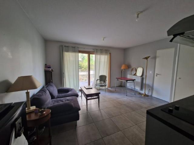 Location Appartement 2 pièces 38m² BORDEAUX 33800