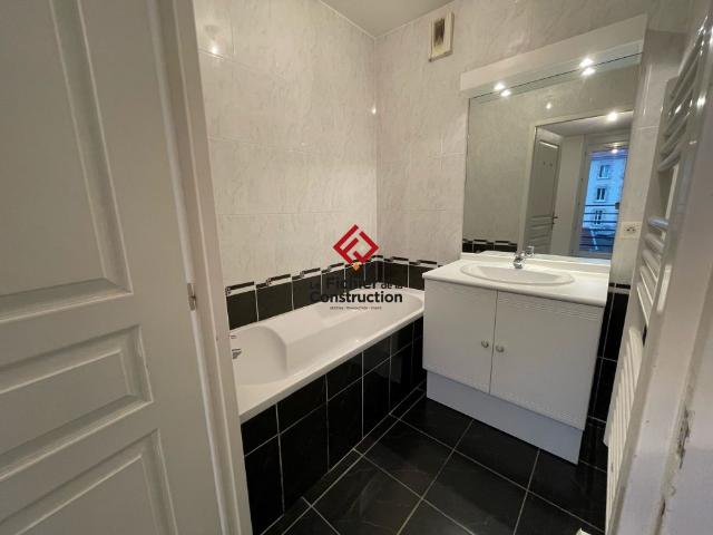 Location Appartement 2 pièces 38m² GRENOBLE 38000
