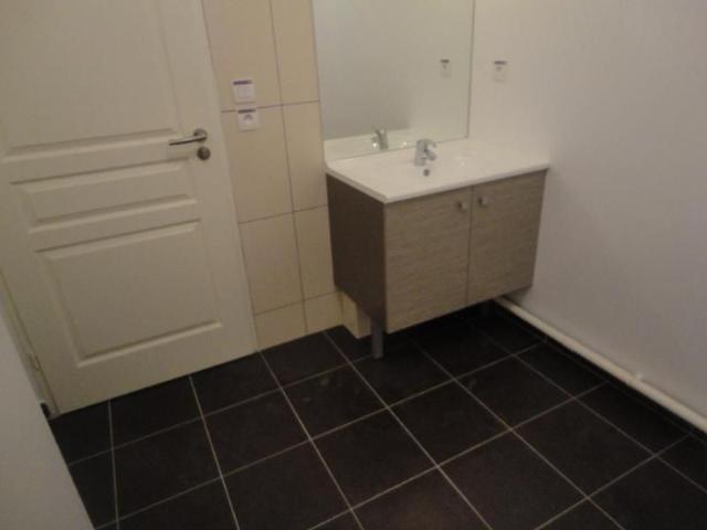 Location Appartement 2 pièces 38m² DECINES CHARPIEU 69150