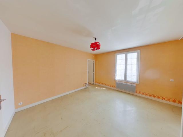 Location Appartement 2 pièces 38m² DESCARTES 37160