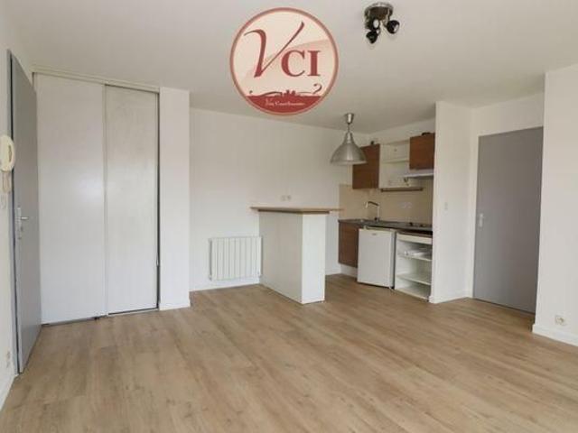 Location Appartement 2 pièces 38m² HAUTERIVE 03270