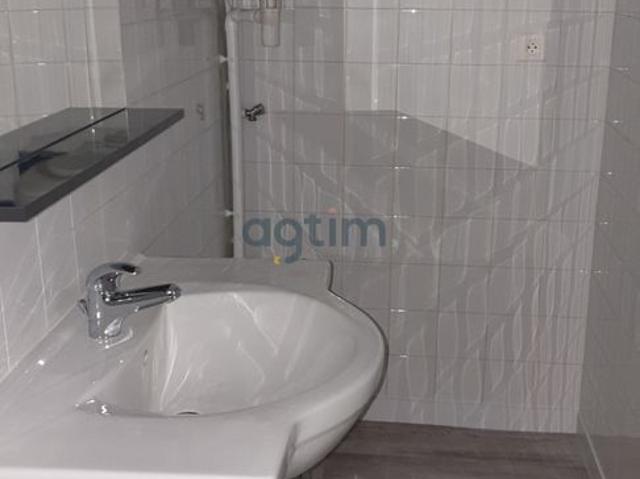 Location Appartement 2 pièces 38m² LA ROCHE SUR YON 85000