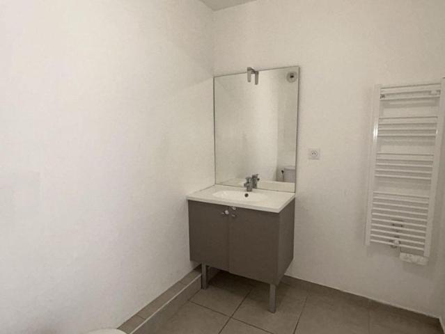 Location Appartement 2 pièces 38m² MONTPELLIER 34000