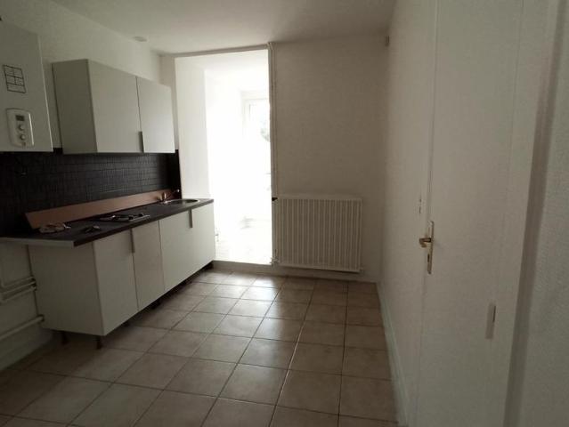 Location Appartement 2 pièces 38m² MAROLLES EN HUREPOIX 91630