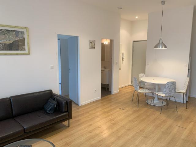 Location Appartement 2 pièces 38m² MARSEILLE 5ème
