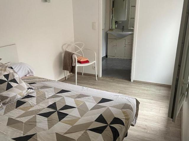 Location Appartement 2 pièces 38m² MILLAU 12100