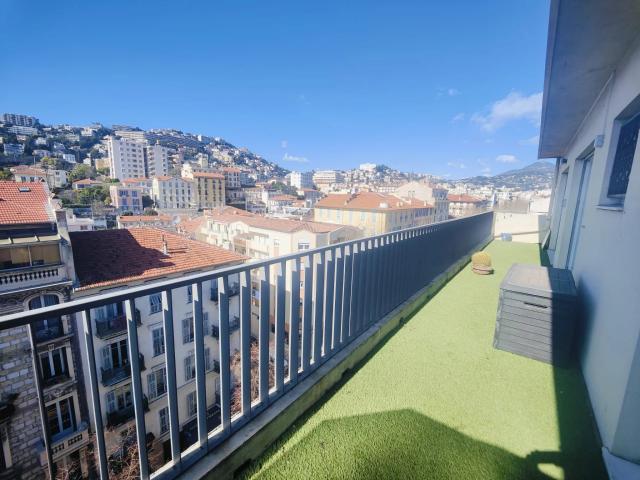 Location Appartement 2 pièces 38m² NICE 06000