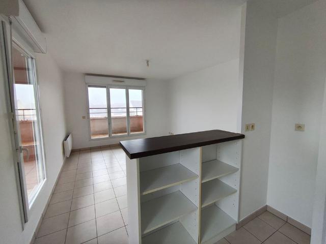 Location Appartement 2 pièces 38m² SAVIGNY LE TEMPLE 77176