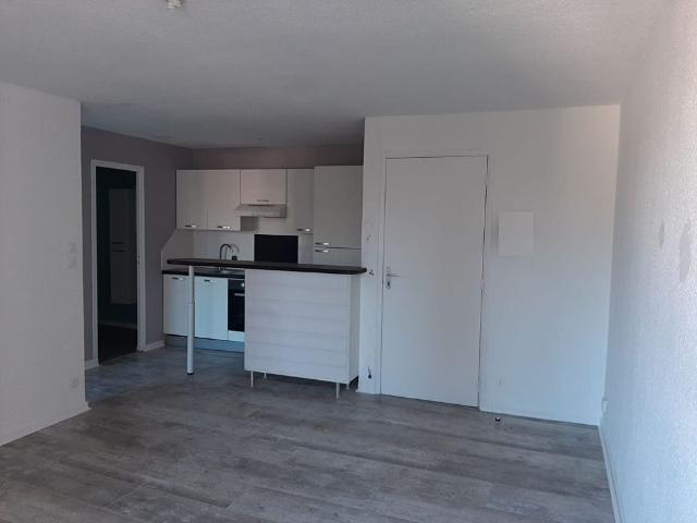 Location appartement 2 pièces, 39.54m², Saint Jean d'Angély