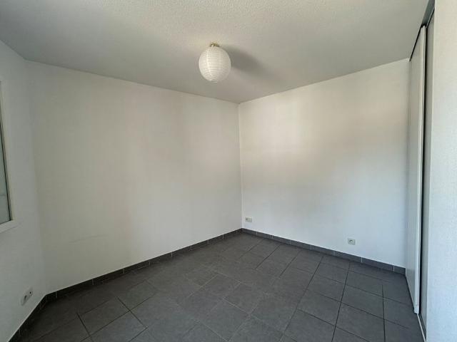 Location appartement 2 pièces, 39.64m², Garons