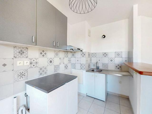 Location appartement 2 pièces, 39.04m², Le Plessis Robinson