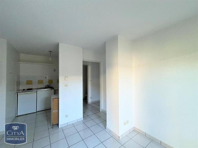 Location Appartement 2 pièces 39m² CAHORS 46000