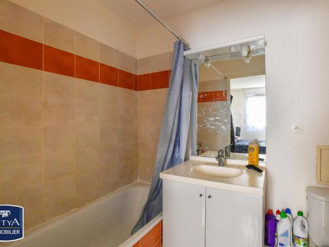 Location Appartement 2 pièces 39m² CAHORS 46000