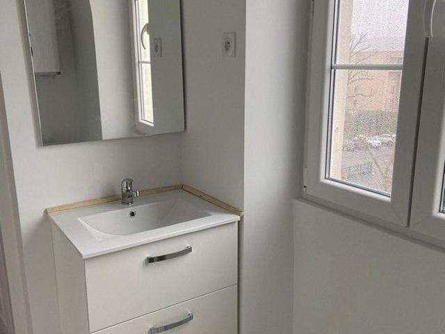 Location Appartement 2 pièces 39m² AVON 77210