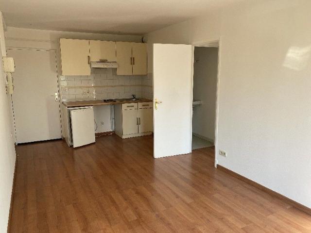 Location Appartement 2 pièces 39m² BOIS LE ROI 77590