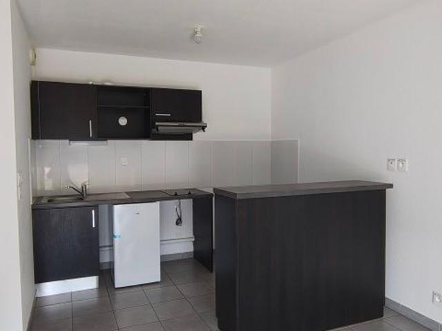 Location Appartement 2 pièces 39m² LAUNAGUET 31140