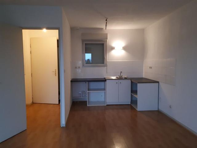 Location Appartement 2 pièces 39m² LHERM 31600