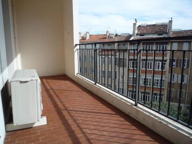 Location Appartement 2 pièces 39m² MARSEILLE 5ème