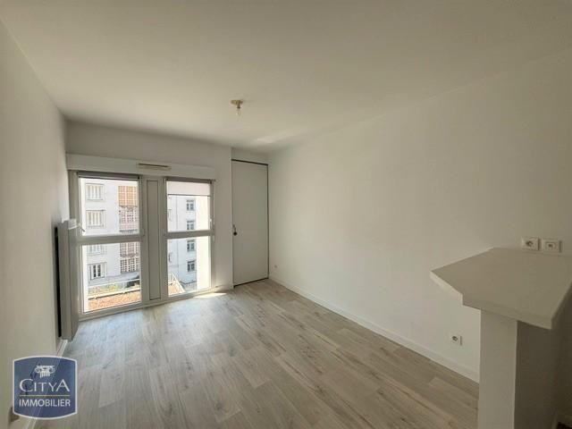 Location Appartement 2 pièces 39m² NANTES 44000