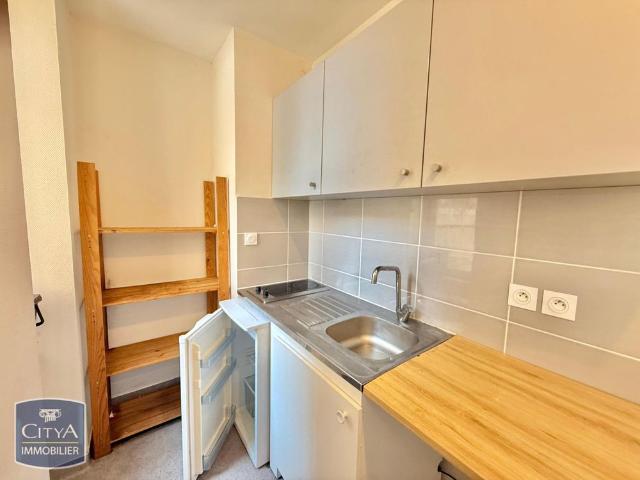 Location Appartement 2 pièces 39m² ST ETIENNE 42000