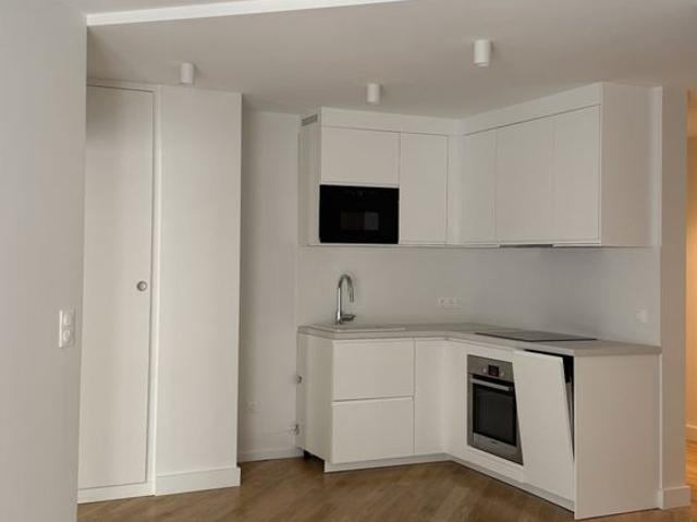 Location Appartement 2 pièces 39m² PARIS 16ème