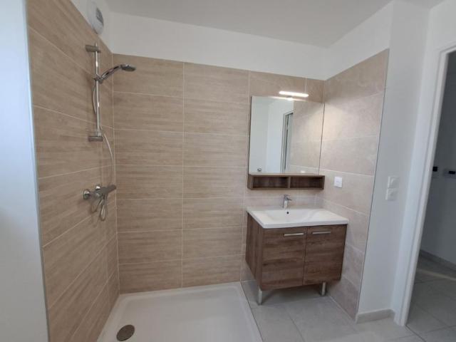 Location Appartement 2 pièces 39m² THONON LES BAINS 74200