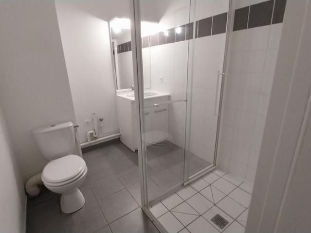 Location Appartement 2 pièces 39m² VILLEFRANQUE 64990