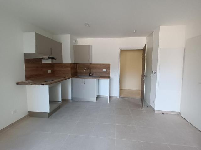 Location appartement 2 pièces TOULON 37m² à 689.96€/mois CDC Habitat