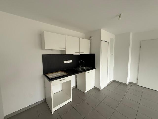 Location appartement 2 pièces TOURCOING 55m² à 579.84€/mois CDC Habitat
