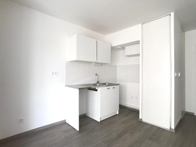 Location appartement 2 pièces TOURS 42m² à 572.64€/mois CDC Habitat