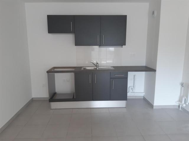 Location appartement 2 pièces WATTRELOS 42m² à 528.45€/mois CDC Habitat