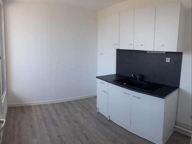 Location appartement 2 pièces Angers Saint Léonard Madeleine 49
