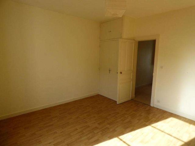 Location appartement 2 pièces Angers Saint Serge 49