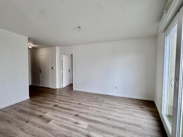 Location appartement 2 pièces BEZONS 44m² à 934.19€/mois CDC Habitat