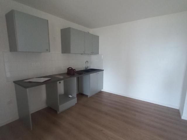 Location appartement 2 pièces BORDEAUX 48m² à 809.71€/mois CDC Habitat