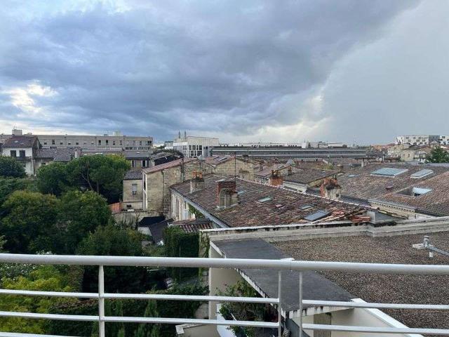 Location appartement 2 pièces Bordeaux 33