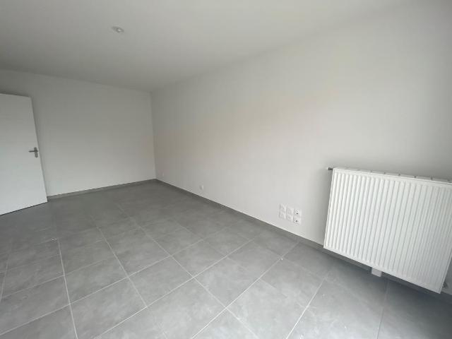 Location appartement 2 pièces CHENOVE 41m² à 517.76€/mois CDC Habitat