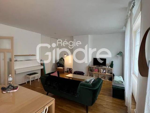Location Appartement 2 pièces + cuisine 62 m² 1