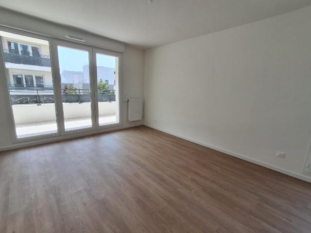 Location appartement 2 pièces ERAGNY 42m² à 909.89€/mois CDC Habitat