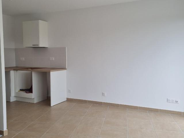 Location appartement 2 pièces FREJUS 40m² à 772.87€/mois CDC Habitat