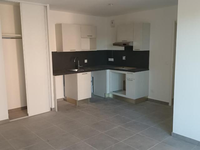 Location appartement 2 pièces GRASSE 52m² à 869.64€/mois CDC Habitat