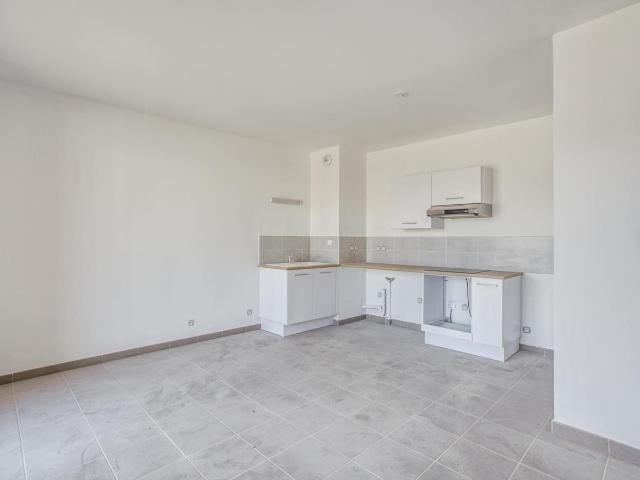 Location appartement 2 pièces GRIMAUD 42m² à 775.50€/mois CDC Habitat