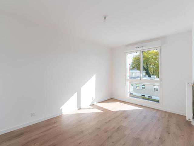 Location appartement 2 pièces LA QUEUE EN BRIE 42m² à 968.83€/mois CDC Habitat