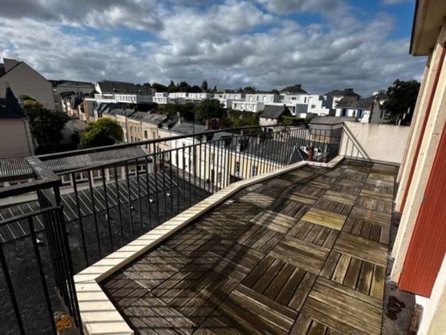 Location appartement 2 pièces Laval Hilard 53