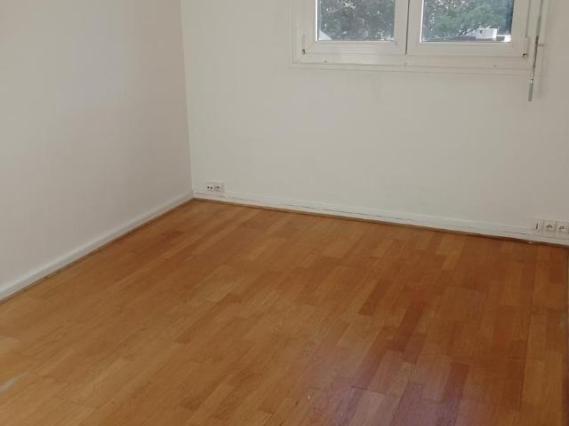 Location appartement 2 pièces LE KREMLIN BICETRE 42m² à 967.14€/mois CDC Habitat