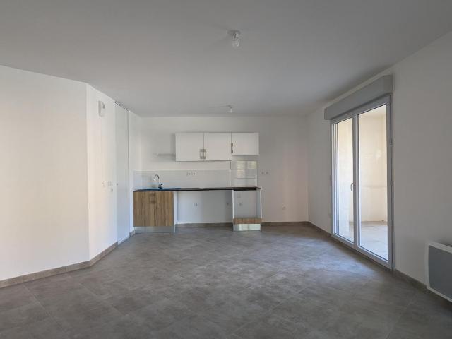 Location appartement 2 pièces LE LAVANDOU 48m² à 830.78€/mois CDC Habitat