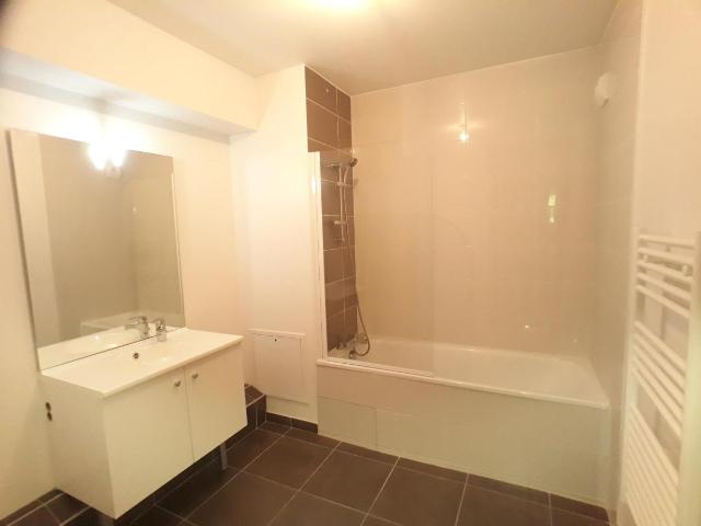 Location appartement 2 pièces LYON 46m² à 782.51€/mois CDC Habitat