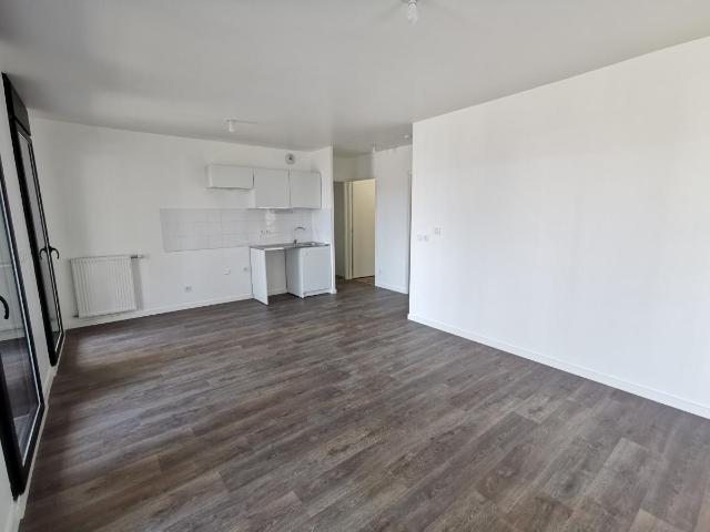 Location appartement 2 pièces LYON 43m² à 852.46€/mois CDC Habitat