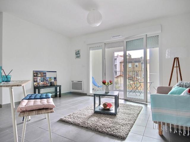 Location appartement 2 pièces MARSEILLE 45m² à 707.78€/mois CDC Habitat
